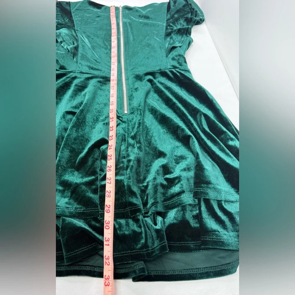 Midnight Doll Flutter Sleeve Green Velvet Double-Hem Fit & Flare Dress Sz Large - Picture 10 of 10